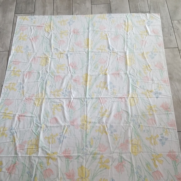 Vintage Vera Neumann Floral Rectangle Tablecloth - Picture 1 of 6